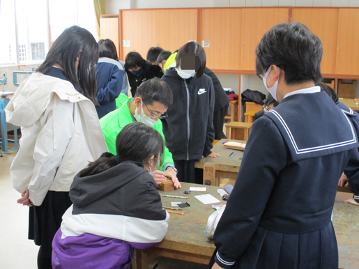 能美市立寺井小学校の出前はんこ講座です。